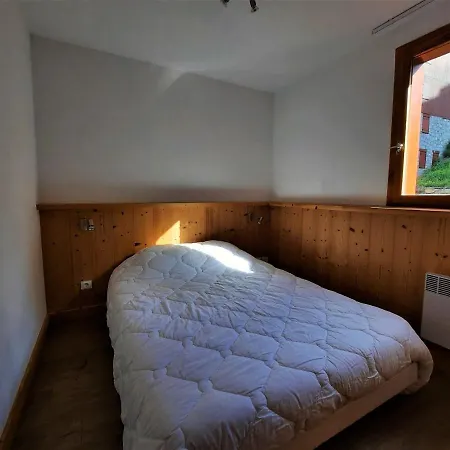 6 Personnes Aux Pieds Des Pistes, Animaux Admis - Fr-1-452-4 Appartement *
